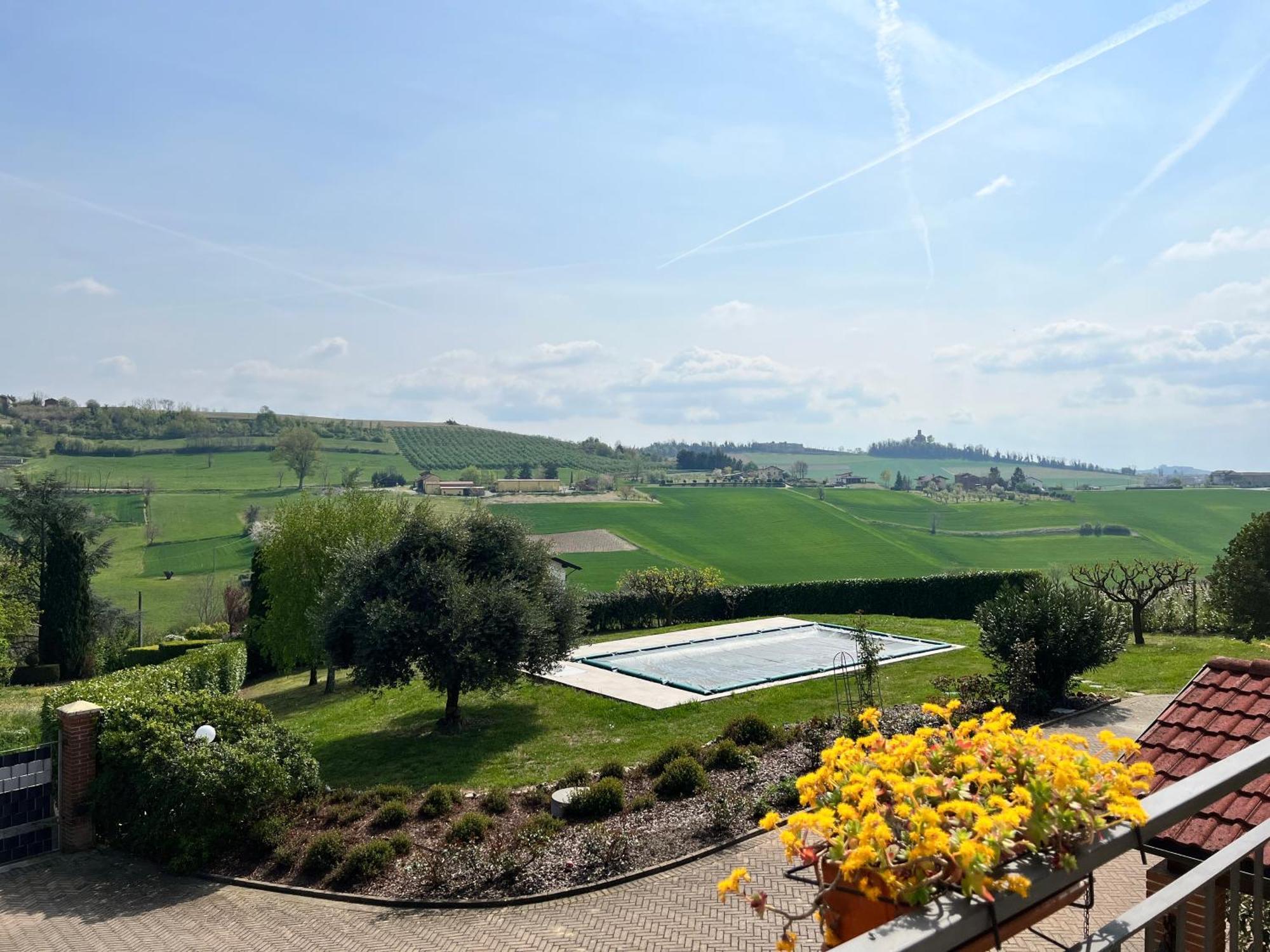 Cascina Il Volo Acomodação com café da manhã Moncalvo Exterior foto