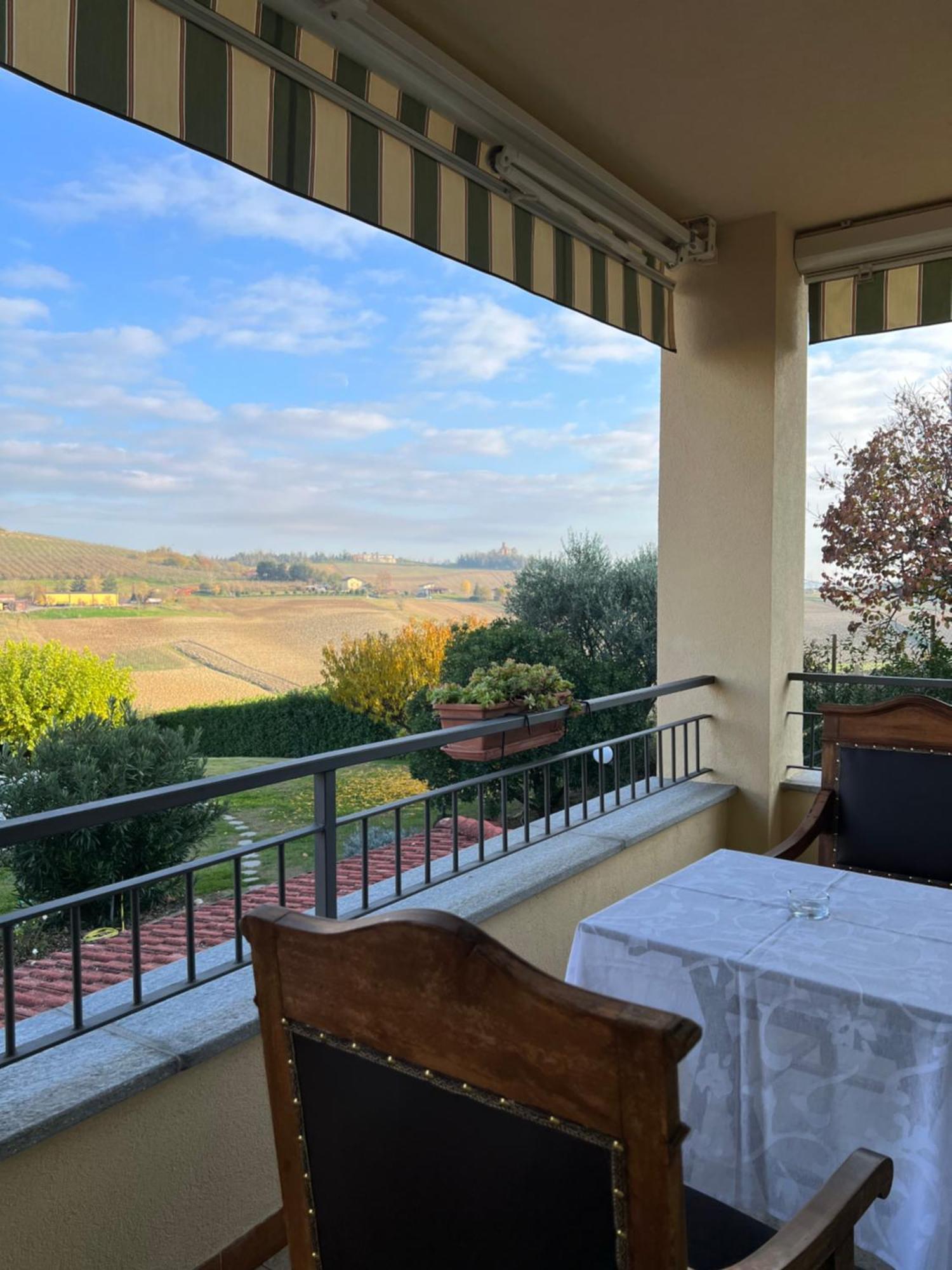 Cascina Il Volo Acomodação com café da manhã Moncalvo Exterior foto