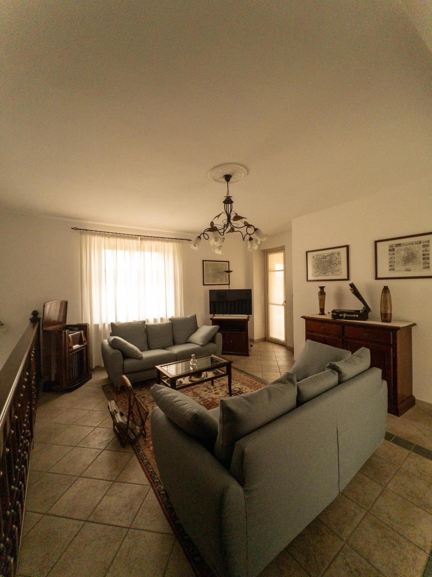 Cascina Il Volo Acomodação com café da manhã Moncalvo Exterior foto
